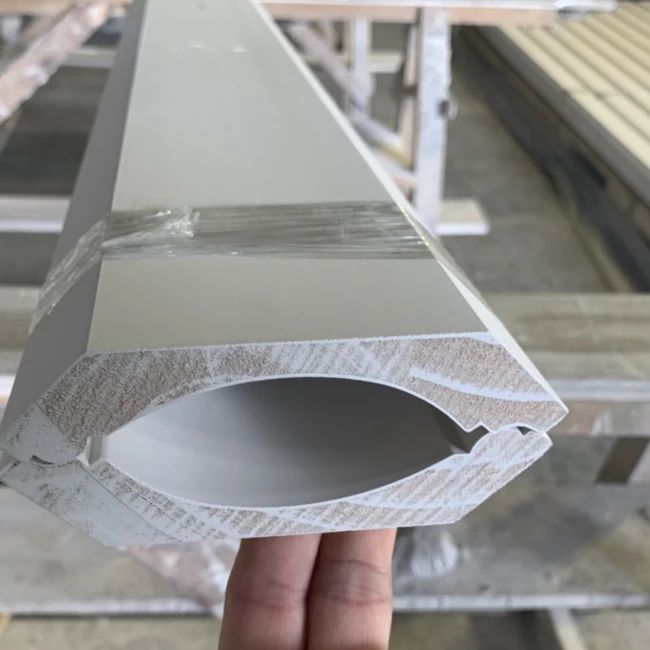 Decorative White Gesso Coated Wooden Crown Mouldings For Ceiling