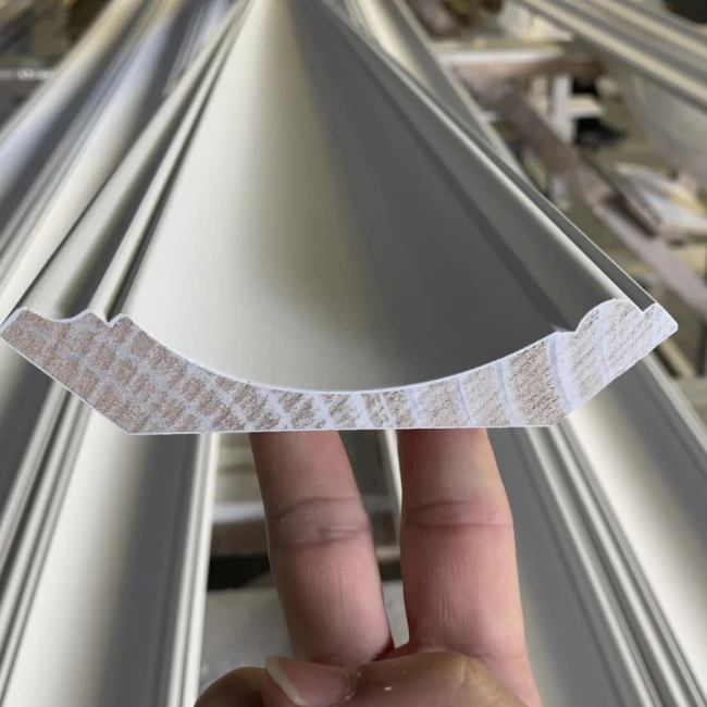 First Tier White Primed Wooden Crown Moldings For Ceiling